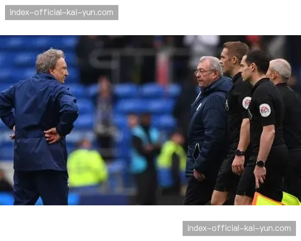 特写：专访英超首位女性VAR中心裁判主管莎拉·琼斯